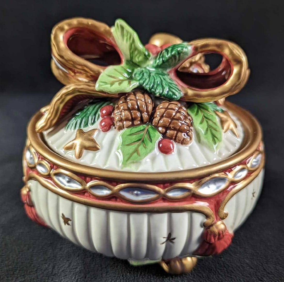 Retired Fitz & Floyd Holiday Treasures Box (1 of 9)