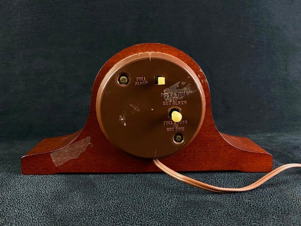 Seth Thomas Mid-Century Mantle Clock - 4