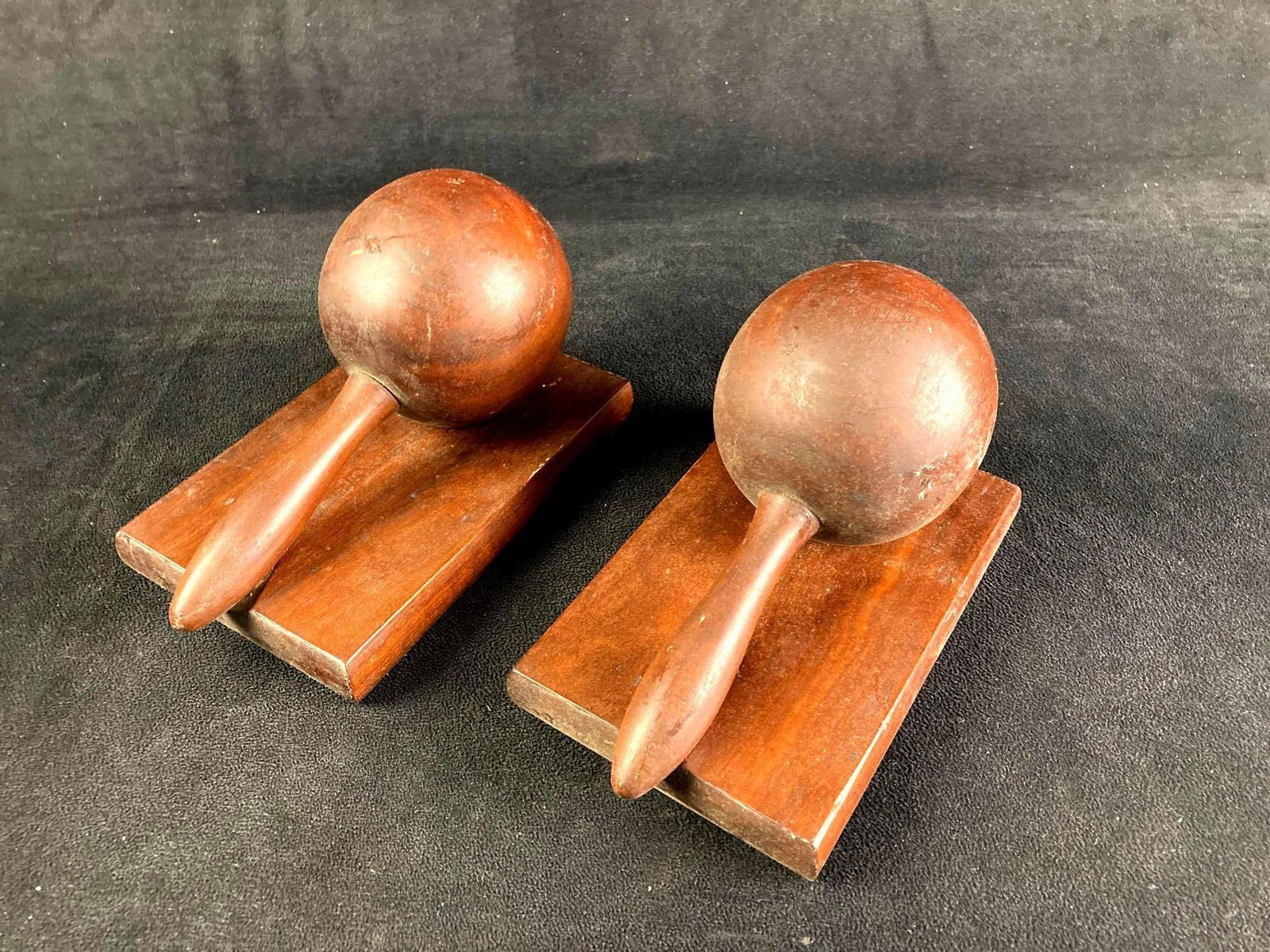 (2) Miraca Bookends: Two Miraca bookends fresh from a recent estate. This auction includes: (2) Miraca Bookends Condition is used with the miracas in decent shape. One miraca is broken off the base. Dimensions are