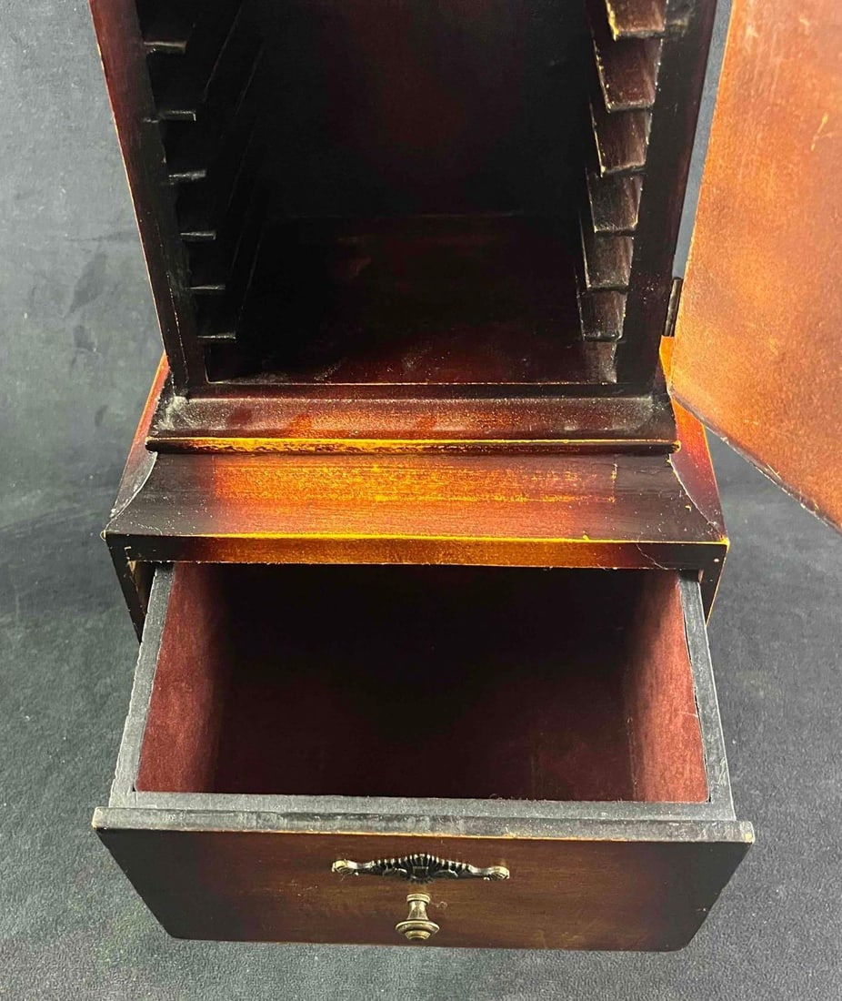 Wooden Clock With Storage - 6