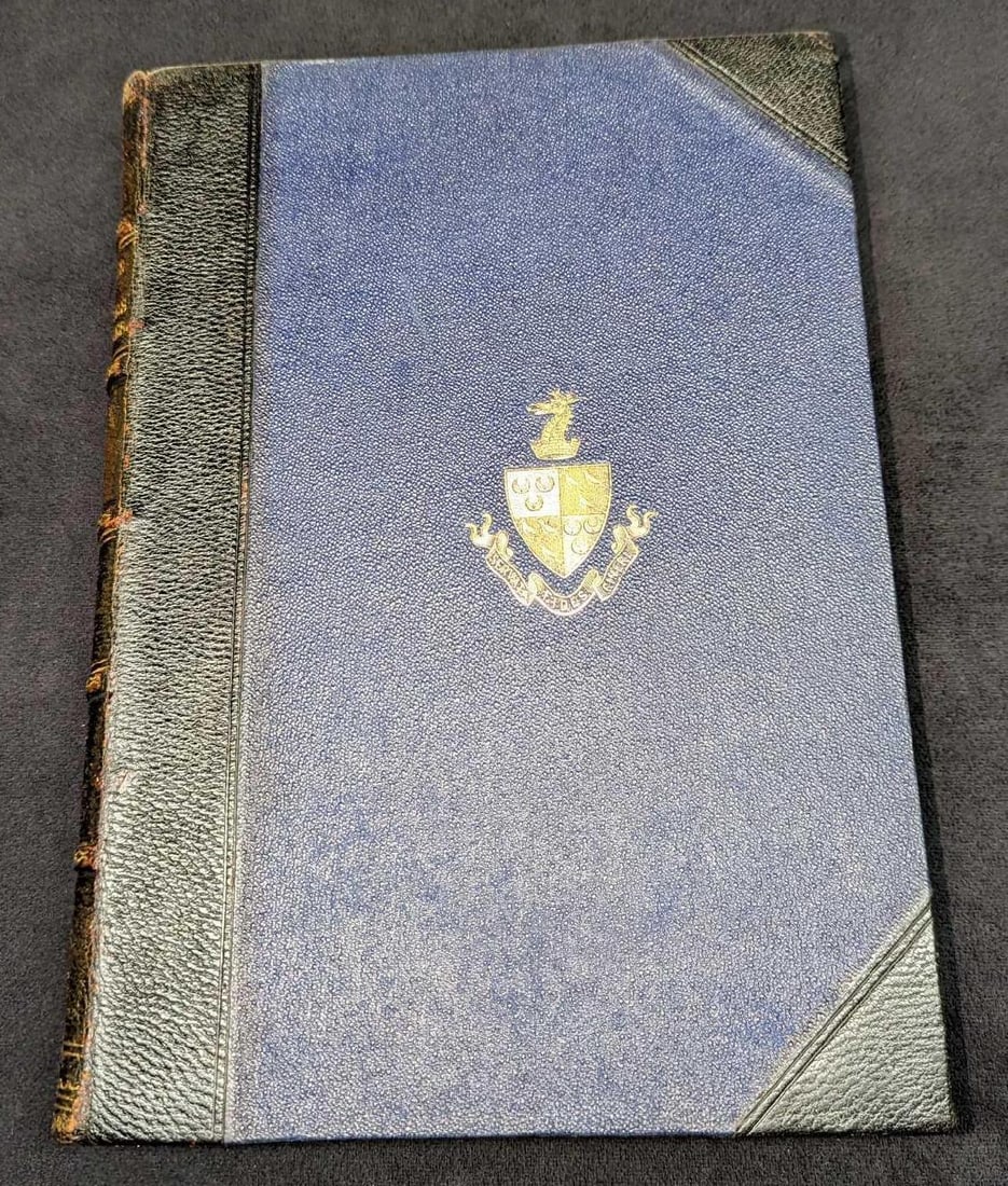 1894 Glories Et Souvenirs Militaires Hardcover: 1894 Glories Et Souvenirs Militaires Hardcover. By Charles Bigot and was published by Librairie Hachette (Paris) in 1894. This hardcover is approx 8 1/4" x 1 1/2" x 11 1/2" and it weighs 4