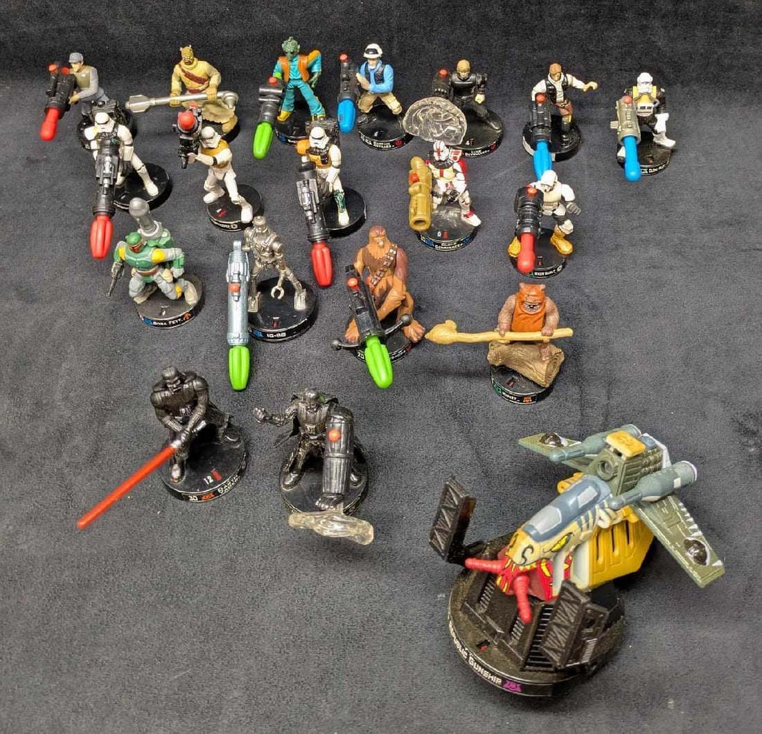 19 Star Wars Attacktix Tabletop Game Figures - 2