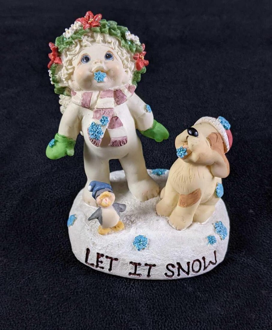 Dreamsicles Baby with Puppy and Penguin Christmas Figurine "Catch a Snowflake": Dreamsicles Baby with Puppy Christmas Figurine "Catch a Snowflake" 5"x4" 10.3oz Good condition, slight wear on bottom Dreamsicles is a range of figurines and related