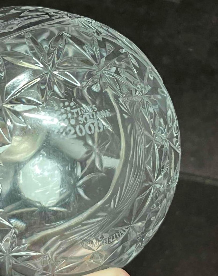 Waterford Crystal Times Square Collection Ornament 2003 The Exclusive Hope For Courage Design  - 7