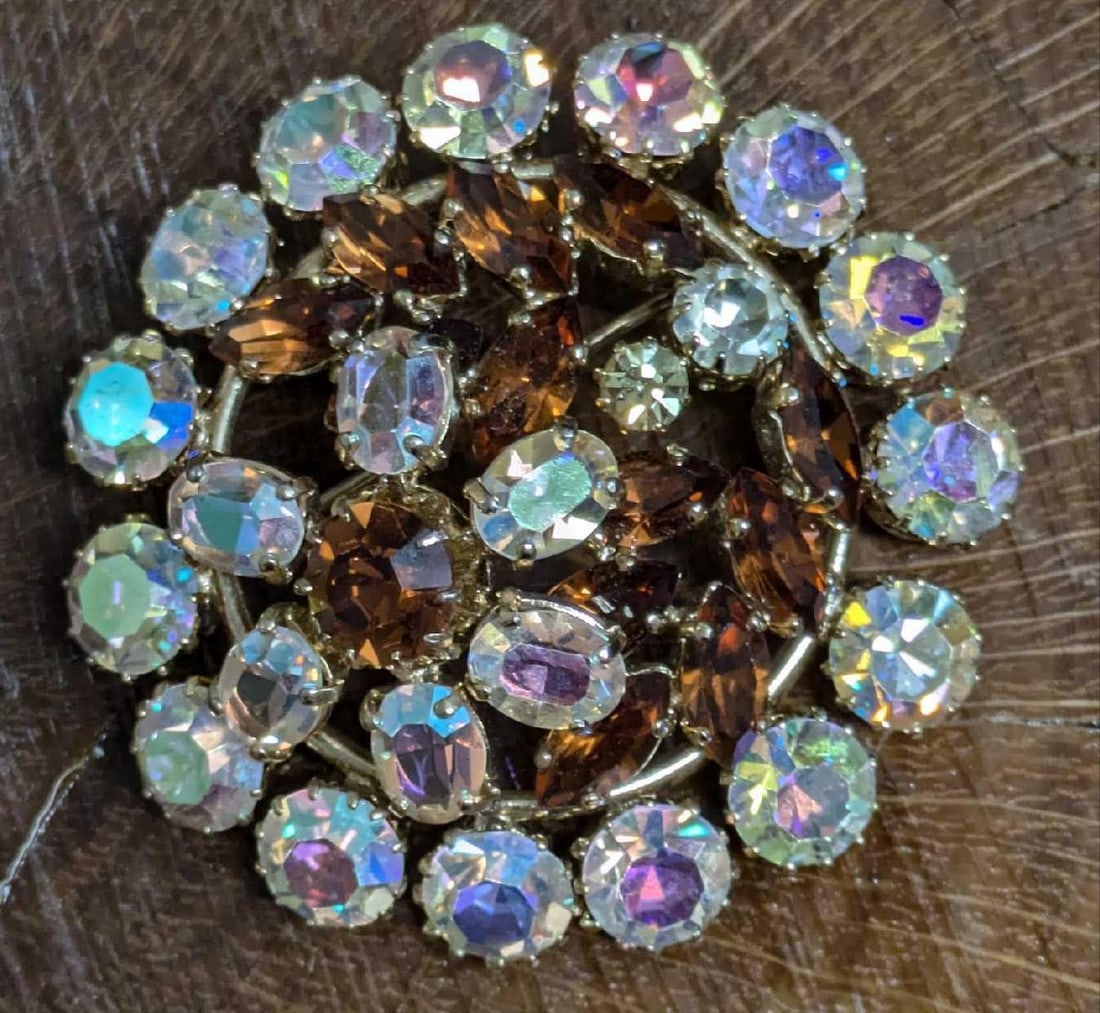 5 Vintage Rhinestone  - 8