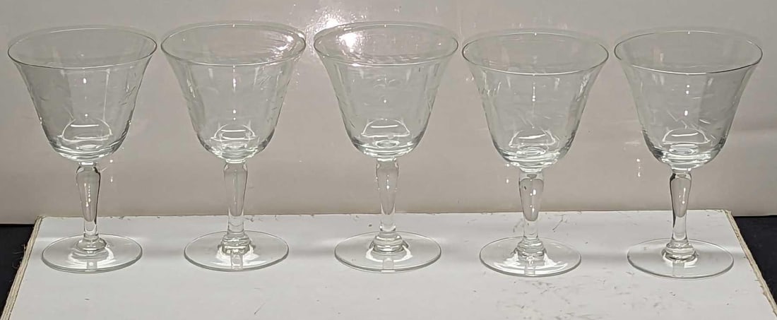 5 Vintage Glass Cordial Liqueur Glasses (1 of 9)
