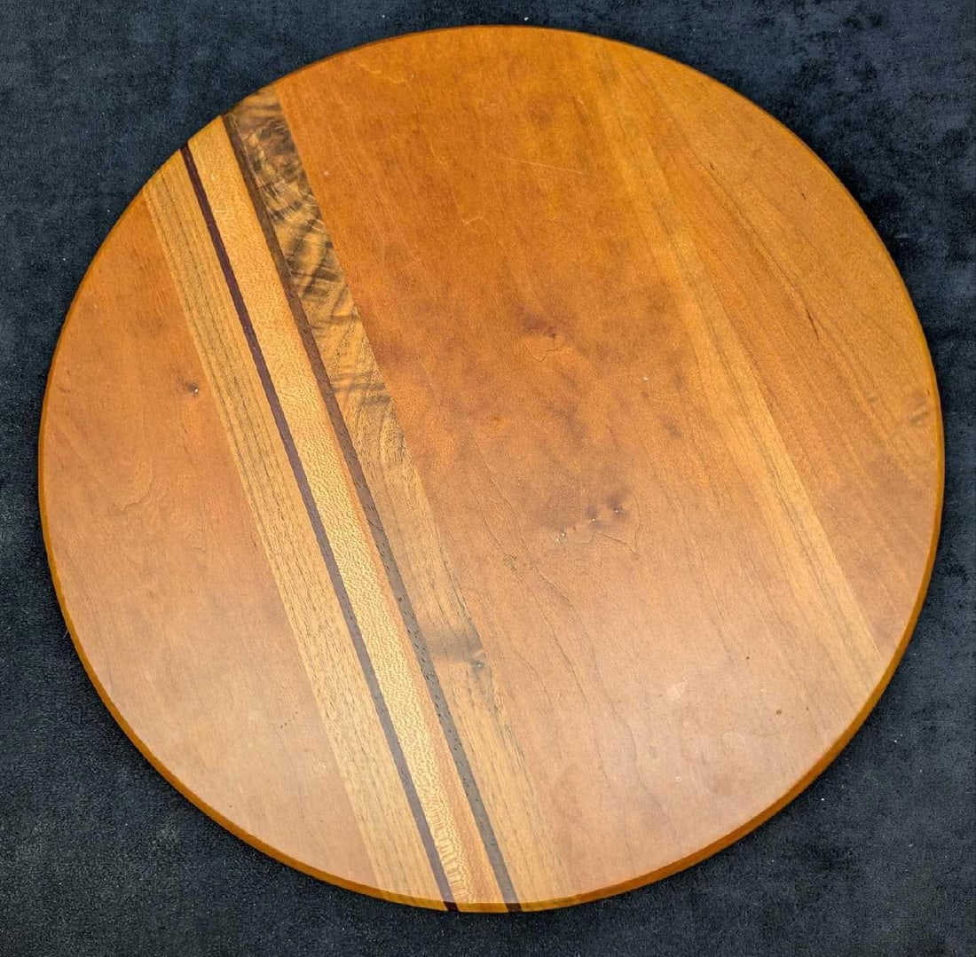 Vintage Wood Round Lazy Susan: Vintage Wood Round Lazy Susan. This is approx 14" x 14" x 1 3/4" and it weighs 3.50lbs. There are some markings and light scratches.The maker and date of creation is unknown. 
