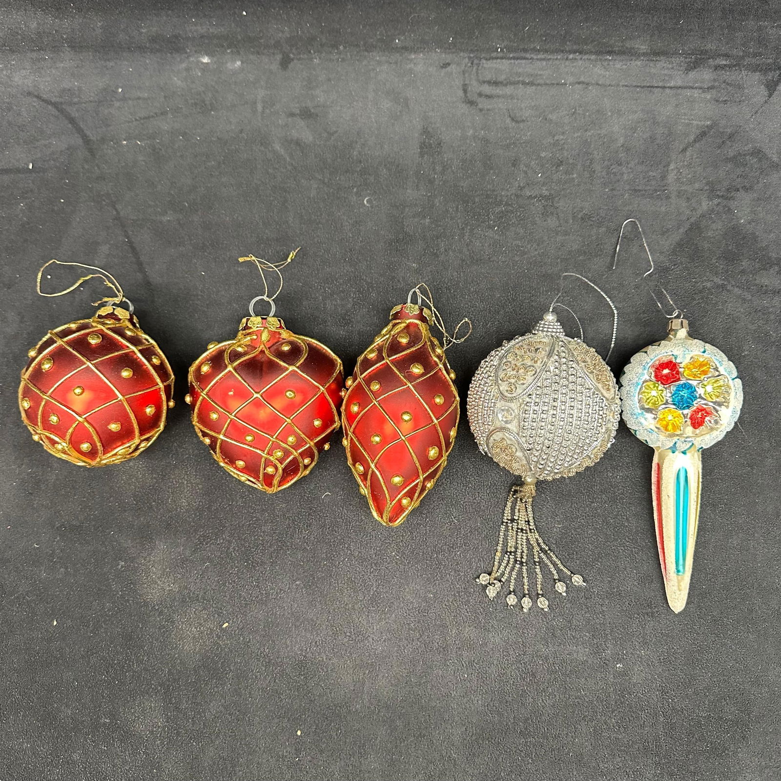 Holiday Christmas Ornament Set Lot of Five Ornaments: These items are in good pre-owned, previously displayed condition with light wear and surface markings. Please reference all photos for full details. Ornaments: 3" - 6 1/2". Weight: 0.9 lbs.
