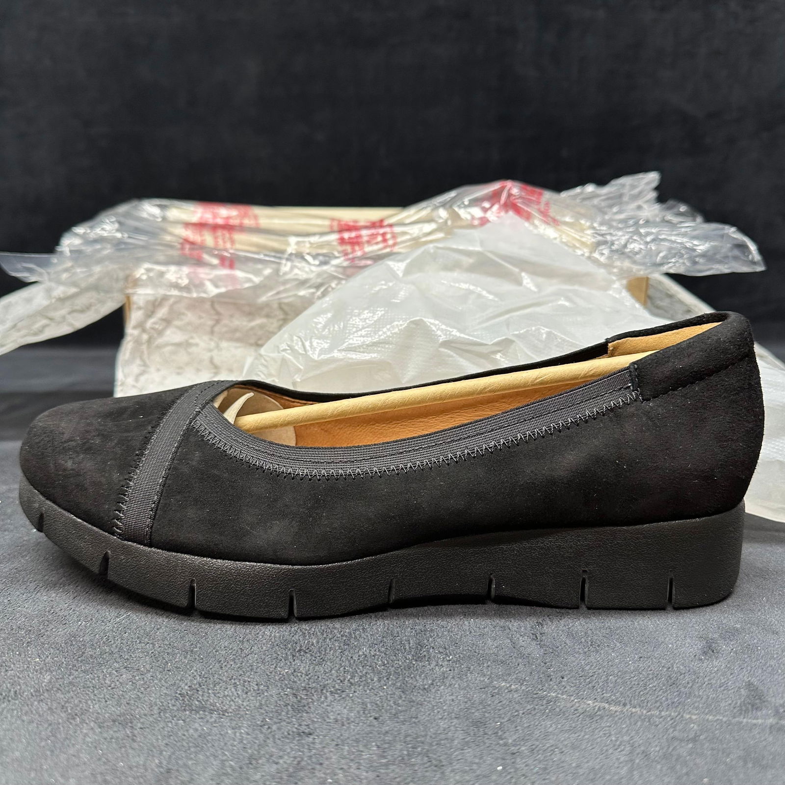 Clarks Daelyn Hill Black Suede Slip On Wedge Shoes 9.5M (1 of 8)