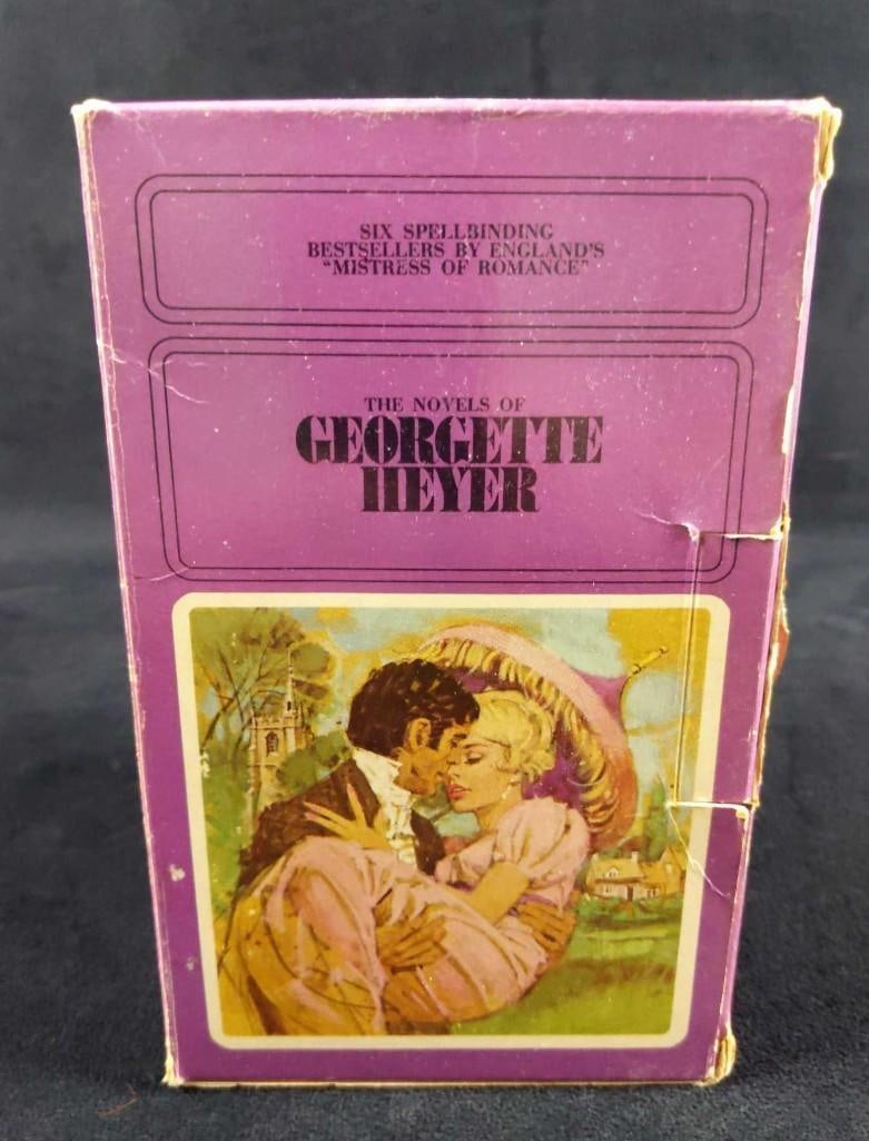 Six Vintage Georgette Heyer Romance Paperback Books: Six Vintage Georgette Heyer Romance Paperback Books. Comes in a special box for a collection, but some books were not part of the original collection. All books are good. vintage condition with some