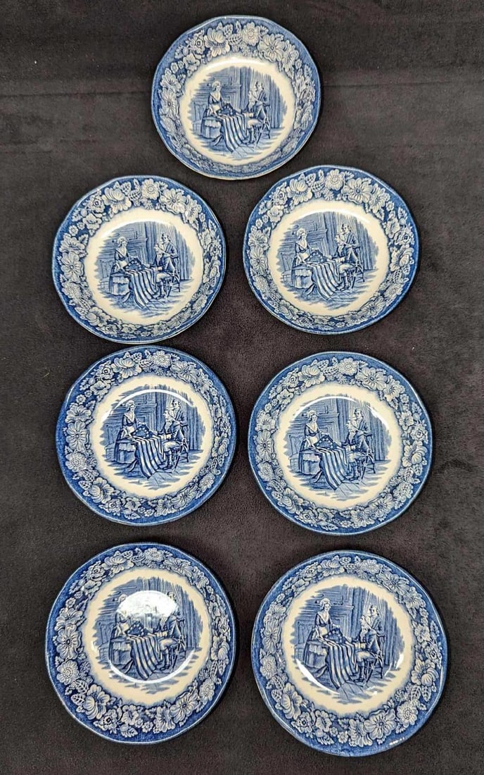 7 Vintage Retired Liberty Blue Dessert Bowls: 7 Vintage Retired Liberty Blue Dessert Bowls. "Betsy Ross". The 'Liberty Blue" Series was released by Staffordshire from 1975 - 1981. Each bowl is approx 5" x 5" x 1" and together they weigh 2lbs.