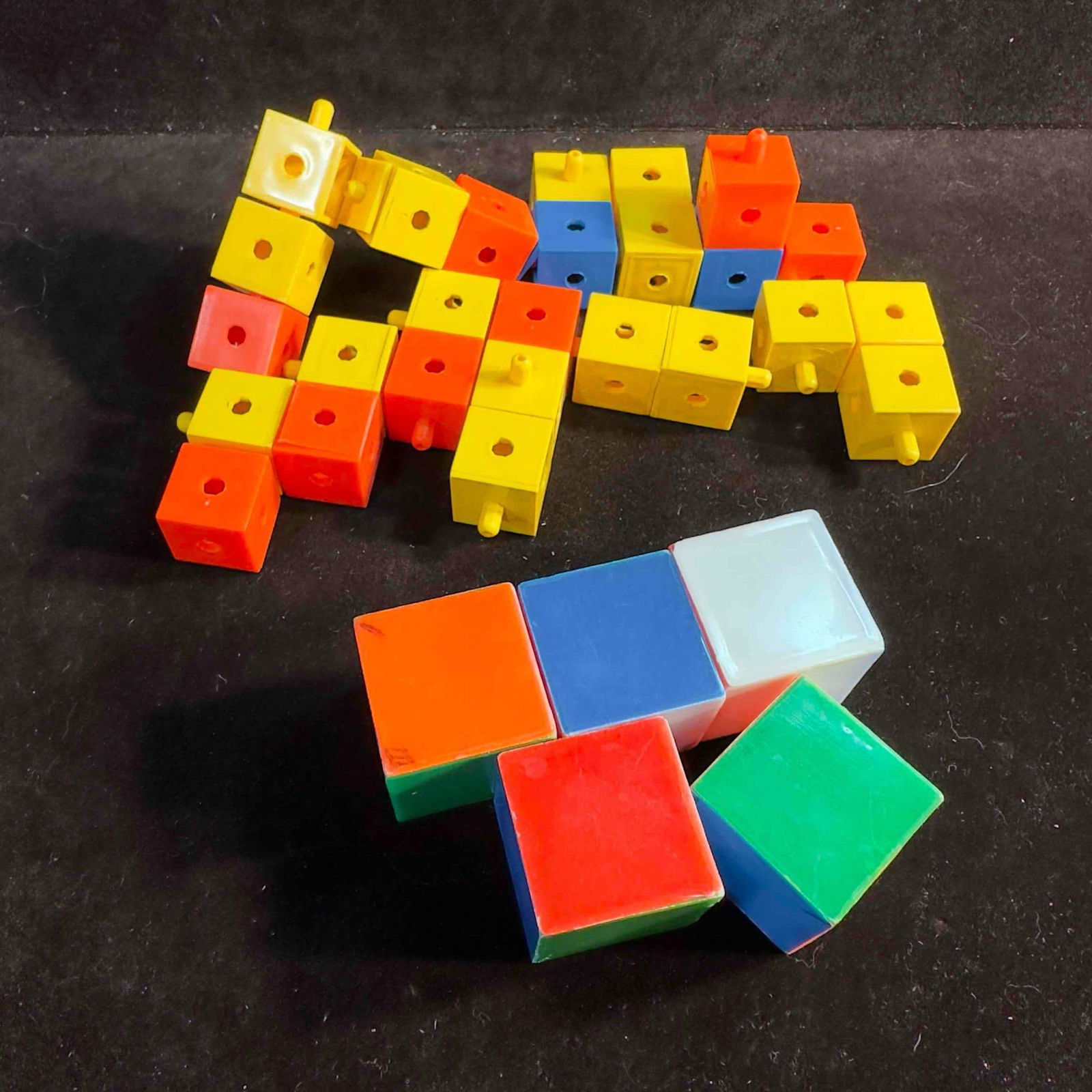 Vintage Mattel Tog'l Building Blocks Plastic Colorful Cubes: Vintage Mattel Tog'l Building Blocks Plastic Colorful Cubes. There are 5 five plastic colorful cubes. Also included are 26 twenty six plastic Zoo animals a Tiger's, Rhino, Elephant, Zebra,