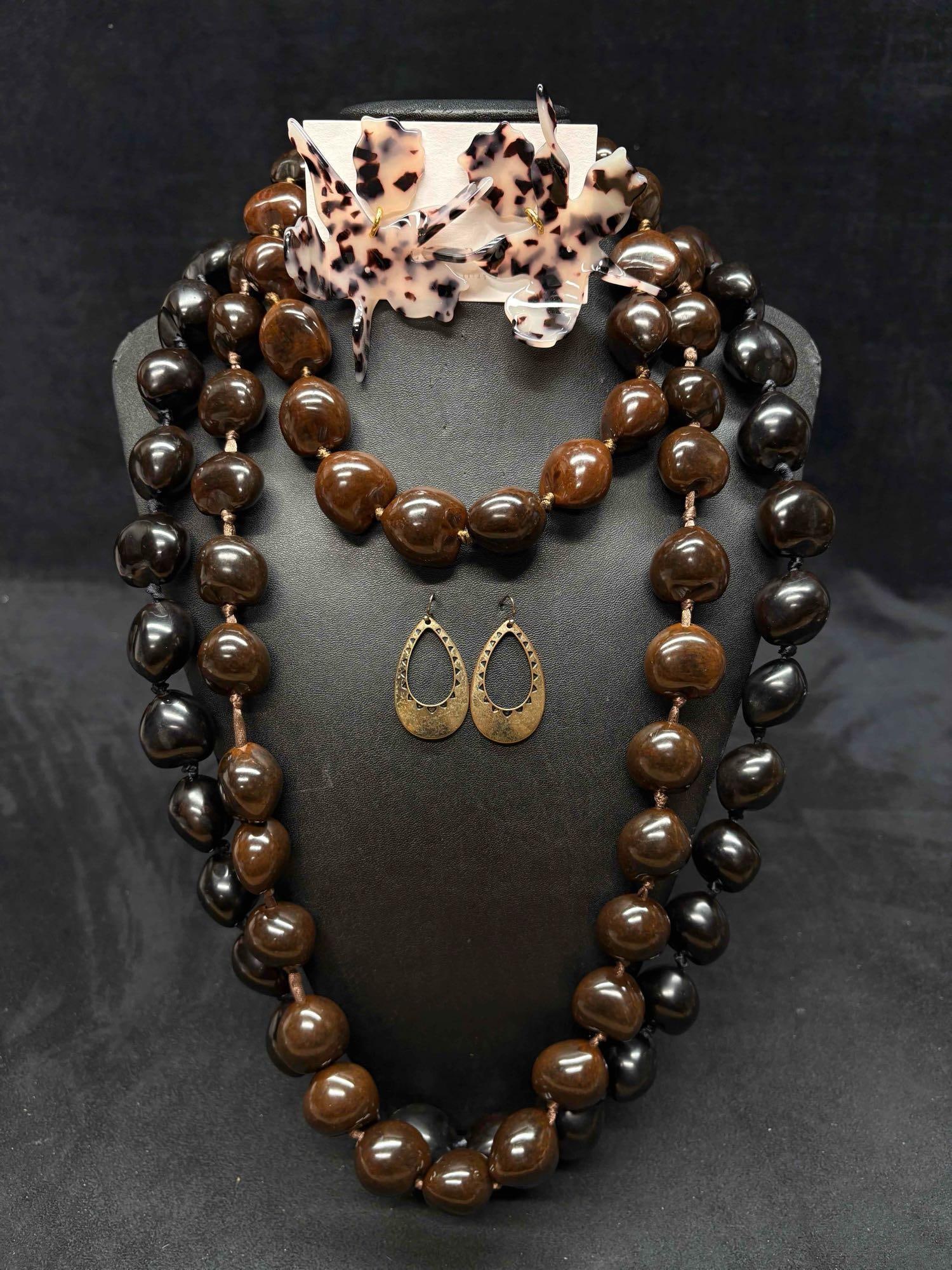 4pc Coffee Bean Themed Mixed Beaded Costume Jewelry Lot (1 of 14)