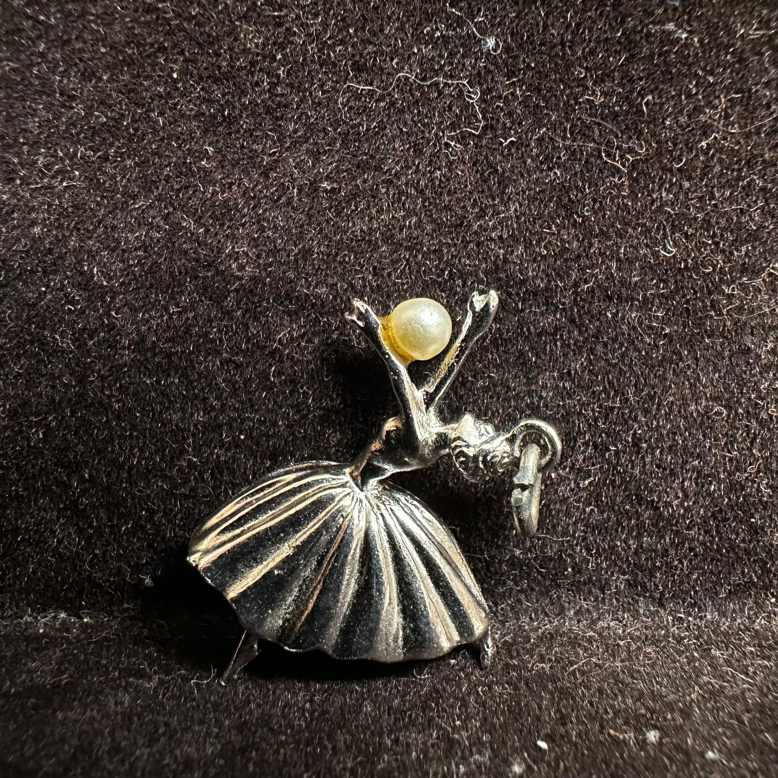 Pearl Accent Dancing Ballet Girl Ballerina Silver Charm Q65: This item is in good pre-owned, previously used/displayed condition with noticeable light wear and surface scratches. Please reference all photos for full details. This piece of jewelry has been
