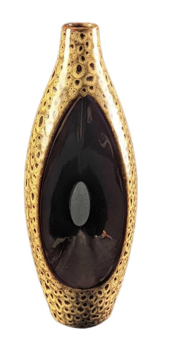 Tall Unique Ceramic Art Vase: Tall Unique Ceramic Art Vase. Maker and date of creation is unknown. Is approx 8" x 5 1/2" x 22" and it weighs 7.99lb. Is in a good, unused condition with the vase has some streaks and small