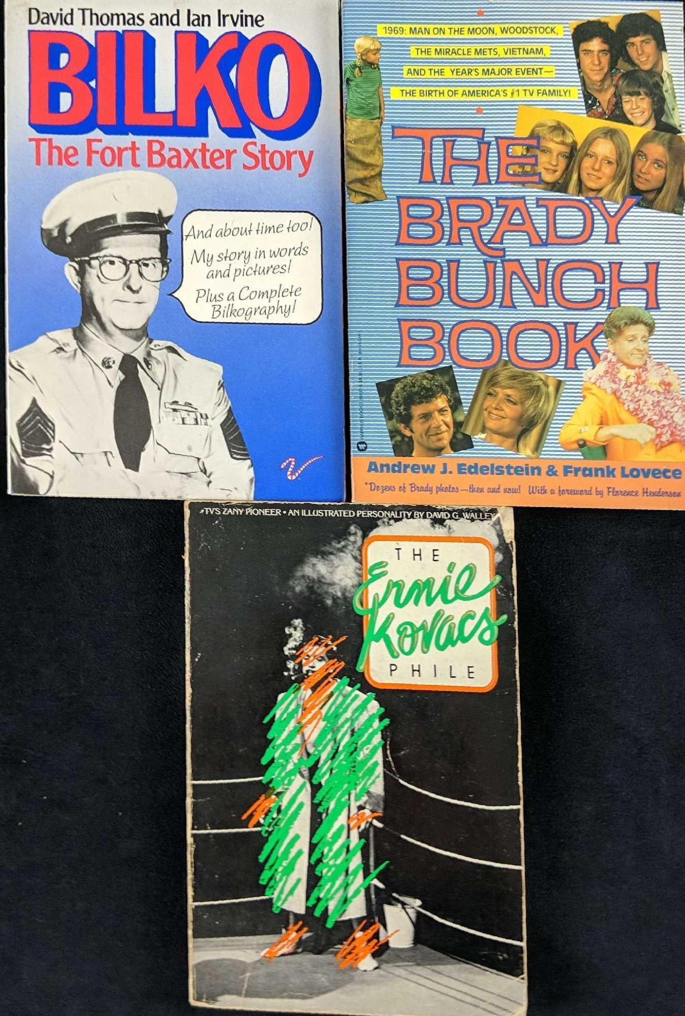 Lot Of Three Vintage TV Show Paperback Books: This lot includes: (1) The Brady Bunch Book by Andrew J Edelstein and Frank Lovece. Published by Warner Books in 1990. First Printing. Book is approx 6" x 1" x 9". The book is in good, us