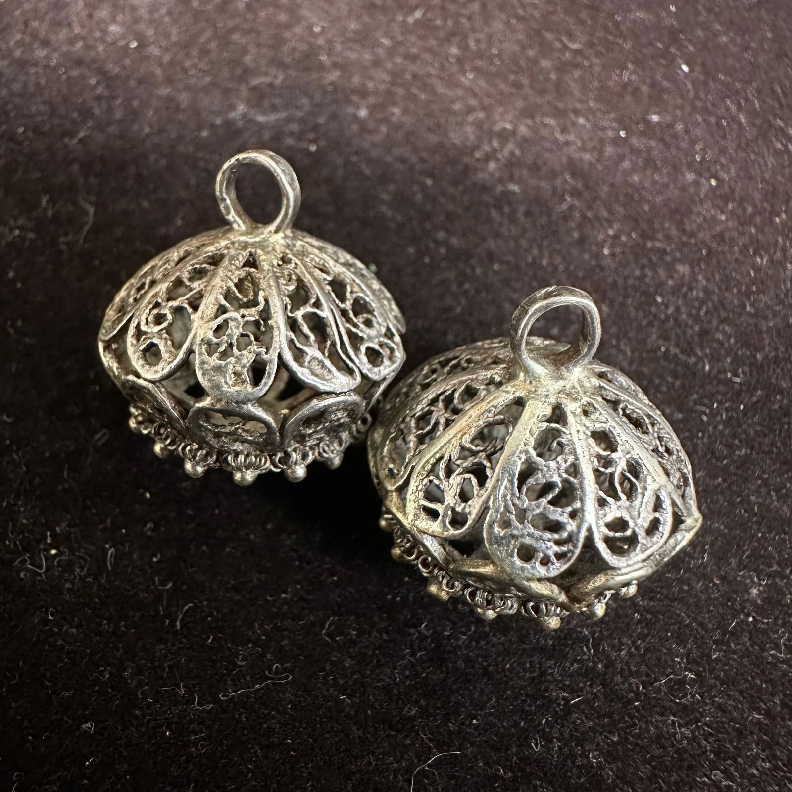 Ornate Filigree Red Garnet Stone Charm Set T42: This item is in good pre-owned, previously used/displayed condition with noticeable light wear and surface scratches. Please reference all photos for full details. This piece of jewelry has been teste