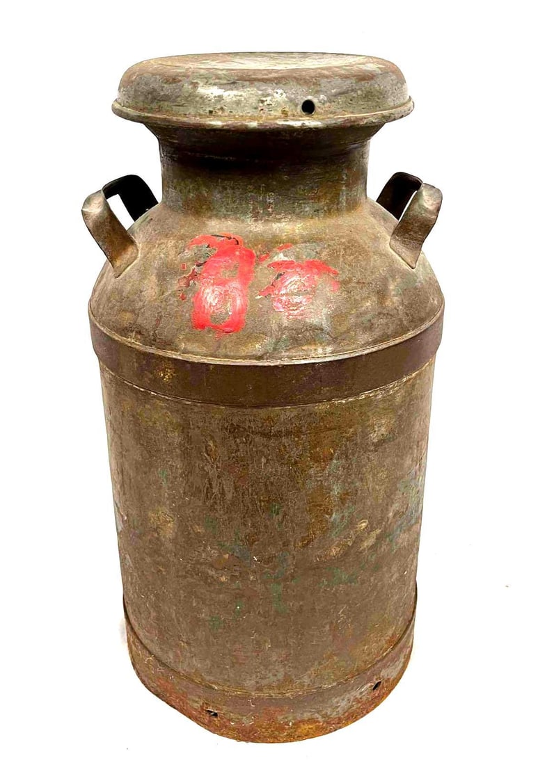 Large Vintage Stainless Steel Milk Jug: This lot contains a Large Vintage Stainless Steel Milk Jug. It is approx 13 1/4" x 13 1/4" x 25".Total weight is 25lbs. Overall the Large Vintage Stainless Steel Milk Jug is in good used condition