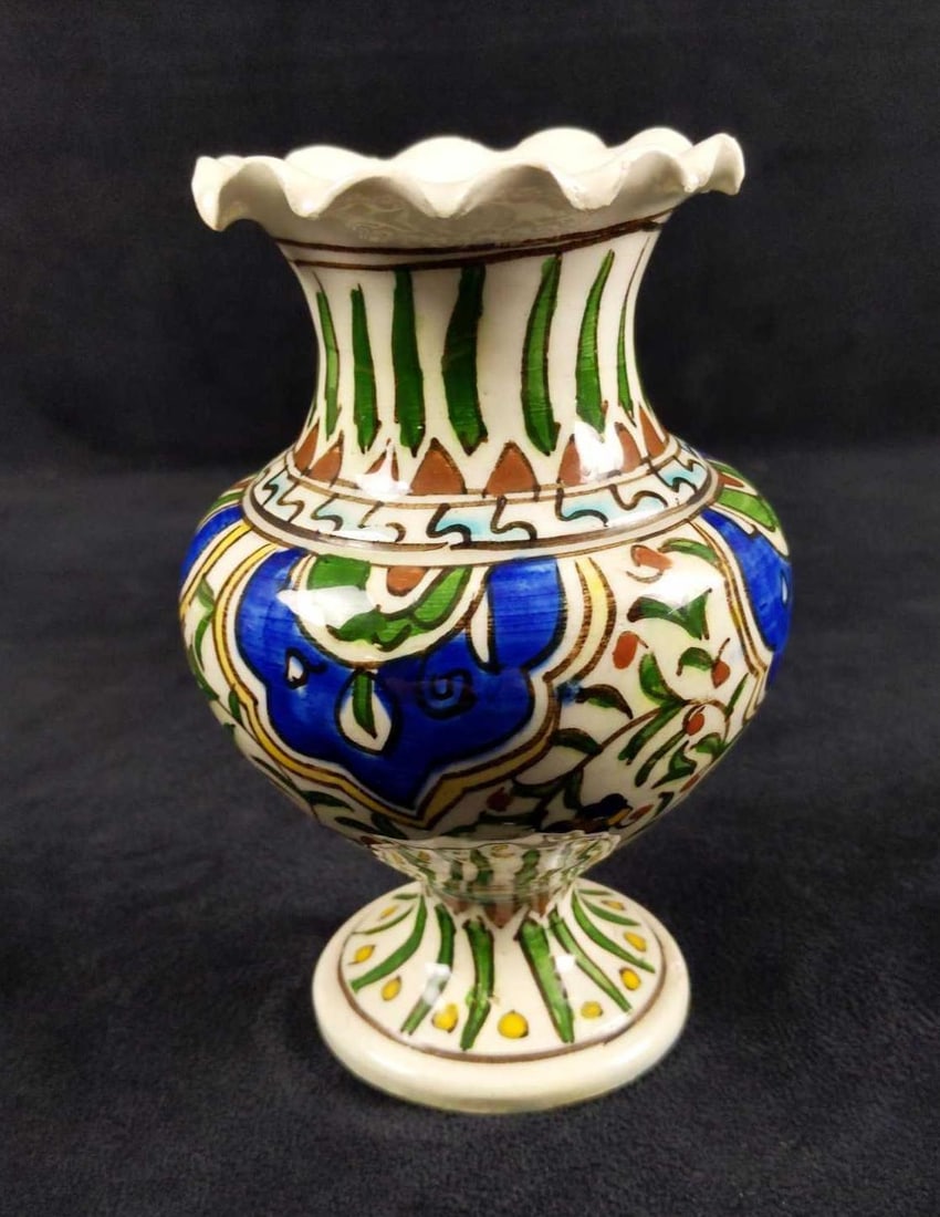 Vintage Hand Painted Ceramic Vase: Vintage Hand Painted Ceramic Vase. Vase with hand painted floral patterns. Is approx 4" x 4" x 5 1/2". Vase in good, vintage condition with some wearing. Maker and date of creation is unknown.