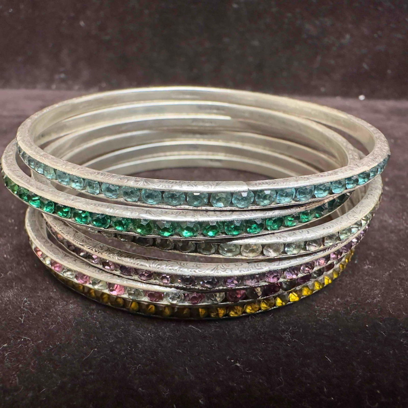 Multi Colored Glass Crystal Beaded Sterling Silver Bracelet Bangle Set C84: These items are in good pre-owned, previously used/displayed condition with noticeable light wear, and surface scratches. Please reference all photos for full details. These pieces of jewelry have bee