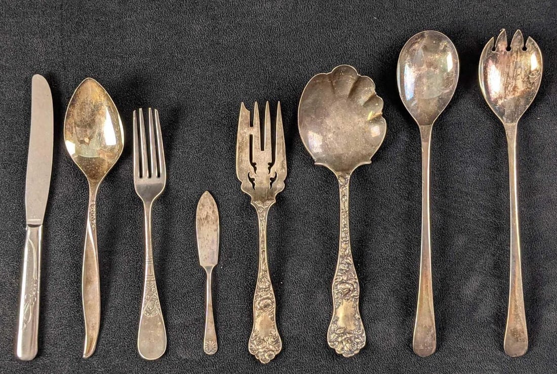 8 Vintage Stainless Steel Silverplate Sterling Silverware (1 of 6)