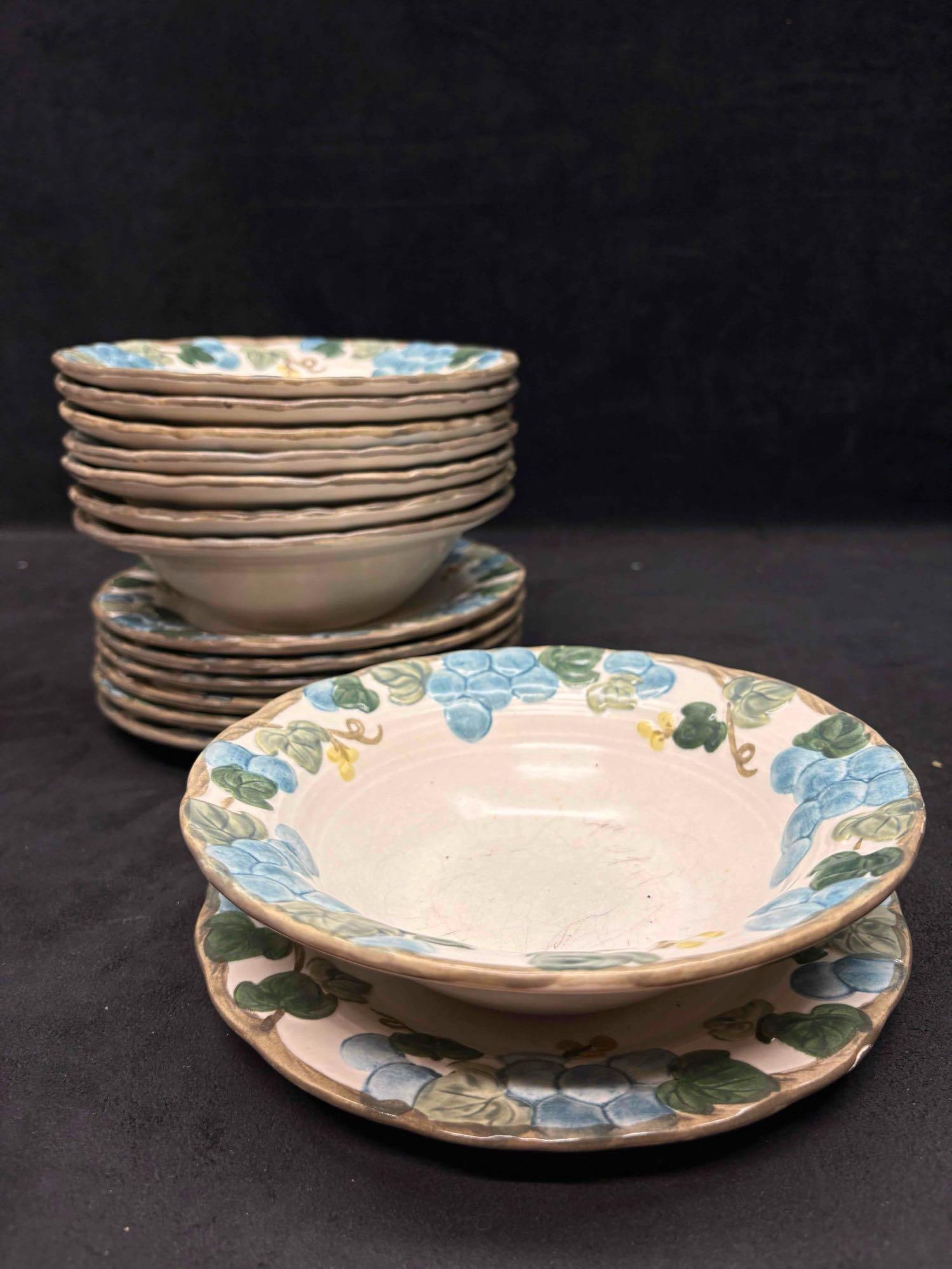 15pc Metlox Potteries Poppytrail Line Ceramic Sculptured Grape Bowls and Plates Set (1 of 11)