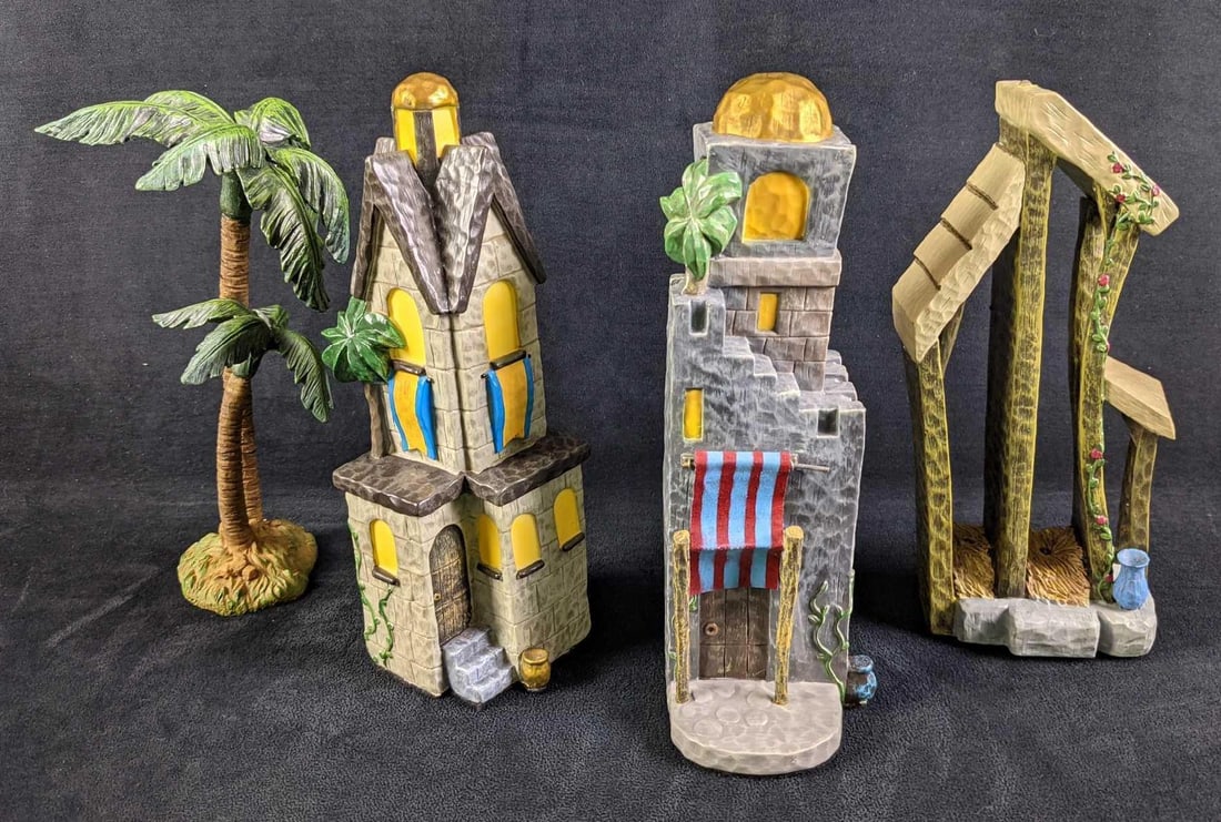 Christmas Middle Eastern Style Houses With Palm Tree: This lot consists of three Middle-Eastern-style buildings and one palm tree. These would be ideal for a train set or Christmas display. This includes: (1) Small dome home. This one can light up with