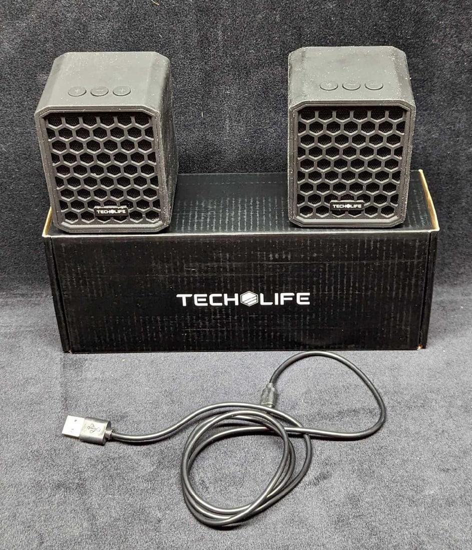 Tech Life BeatBlock Twins Bluetooth Speaker: Tech Life BeatBlock Twins Bluetooth Speaker. Features and Benefits: Dual pairing for true stereo listening.10-watt power output gives beautiful, full-bodied sound.10-hour battery life. Can be mounted