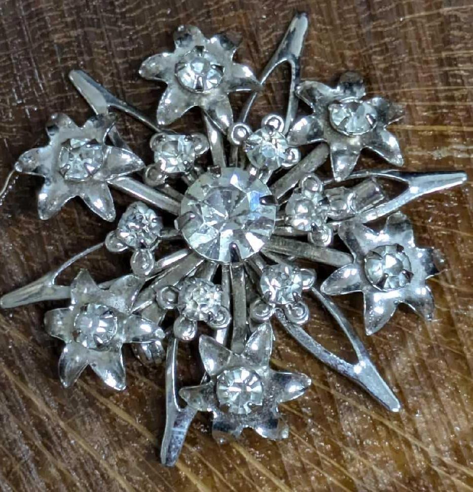 5 Vintage Rhinestone - 4