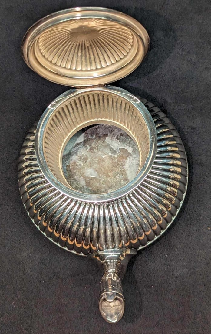 Vintage Gorham Silverplate Ribbed Pattern Teapot - 6