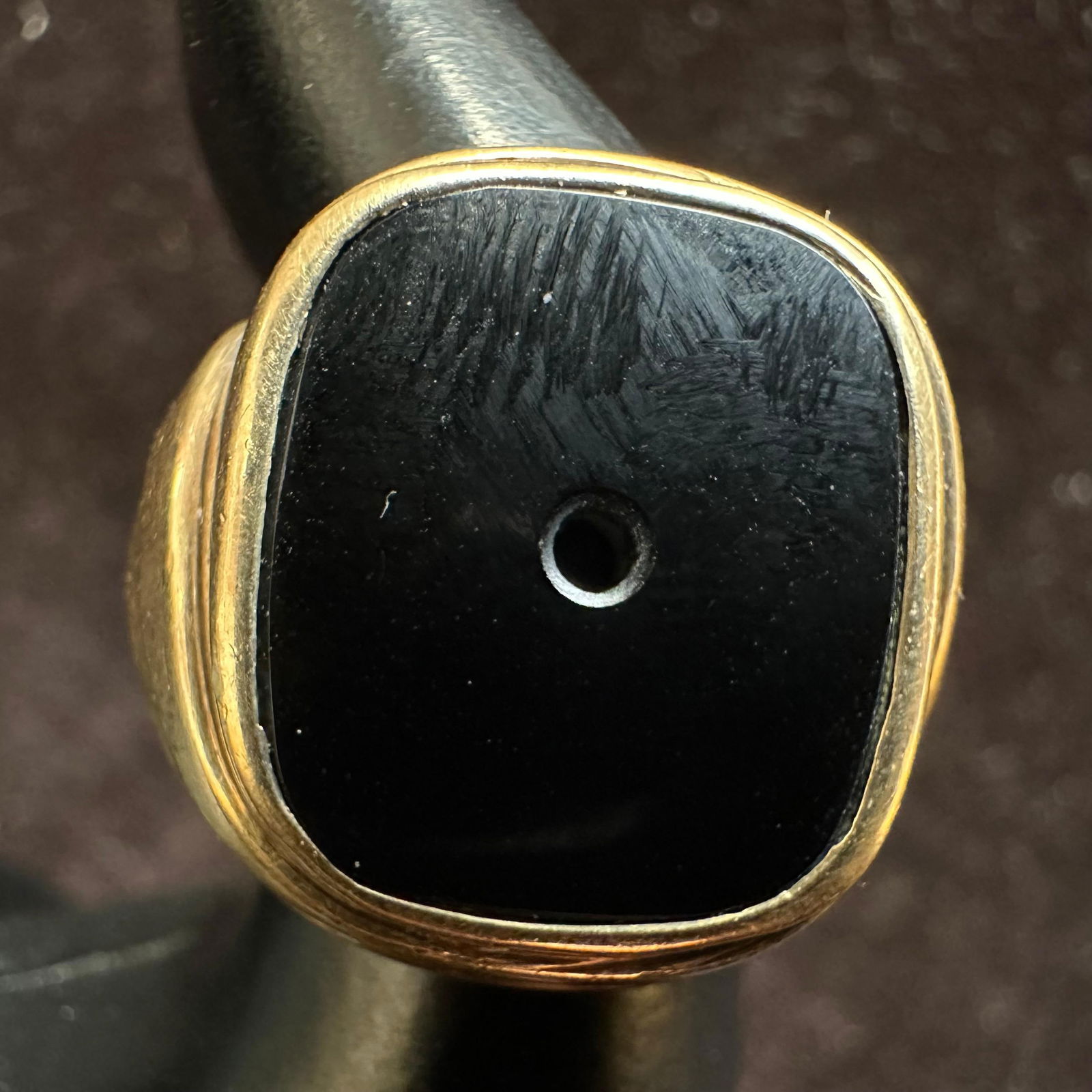 10K Gold Fine Ring Black Onyx Size 10: This item is in good pre-owned, previously used/displayed condition with noticeable light wear and surface scratches. Please reference all photos for full details. This piece of jewelry has been