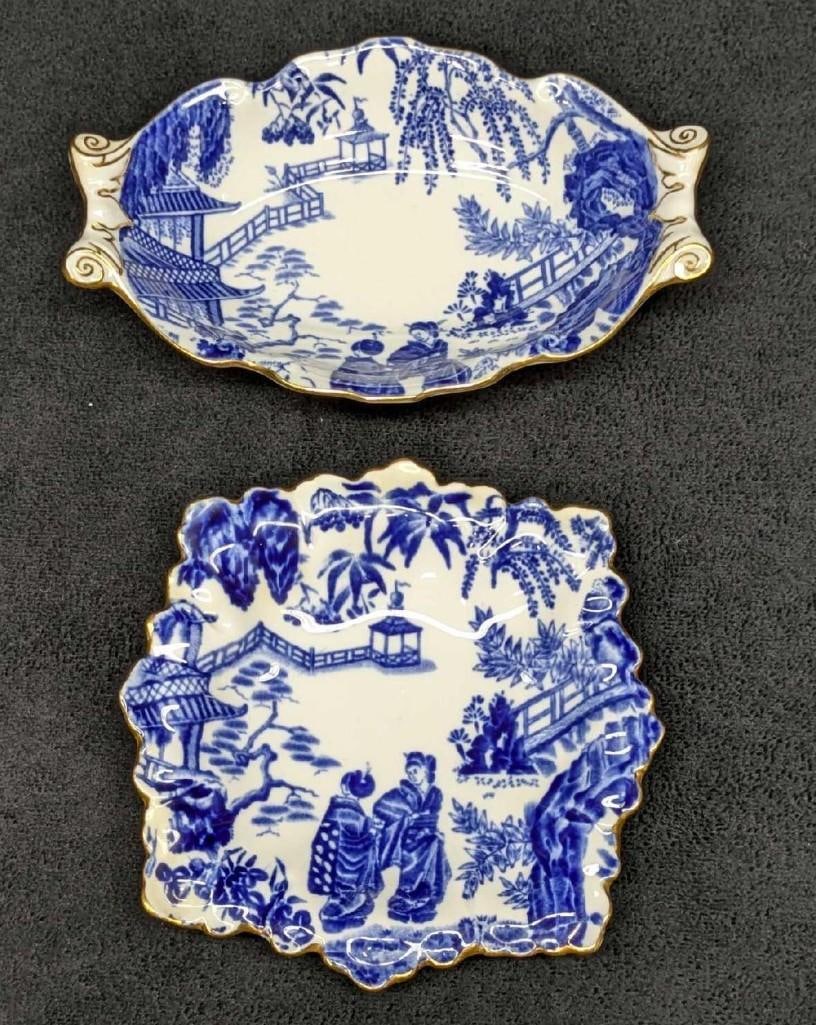 Vintage Mikado Royal Crown Derby Tray & Small Ashtray: Vintage Mikado Royal Crown Derby Tray & Small Ashtray. This lot includes: (1) Tray. This is approx 5 3/8" x 3 1/2" x1". (1) Small Ashtray. This is approx 4 1/4" x 4 1/4" x 1/2&