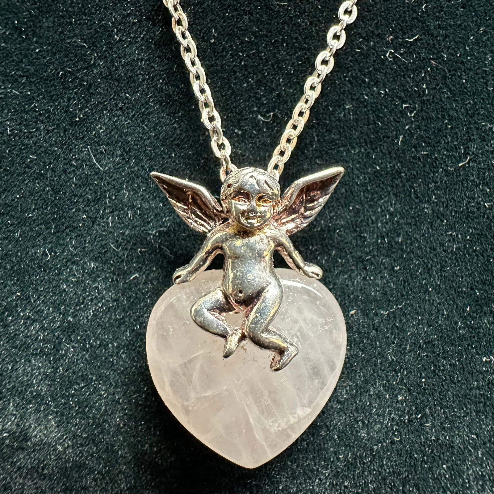 Rose Quartz Heart Cherub Angel Sterling Silver Necklace Pendant: This item is in good pre-owned, previously used/displayed condition with noticeable light wear and surface scratches. Please reference all photos for full details. This piece of jewelry has been