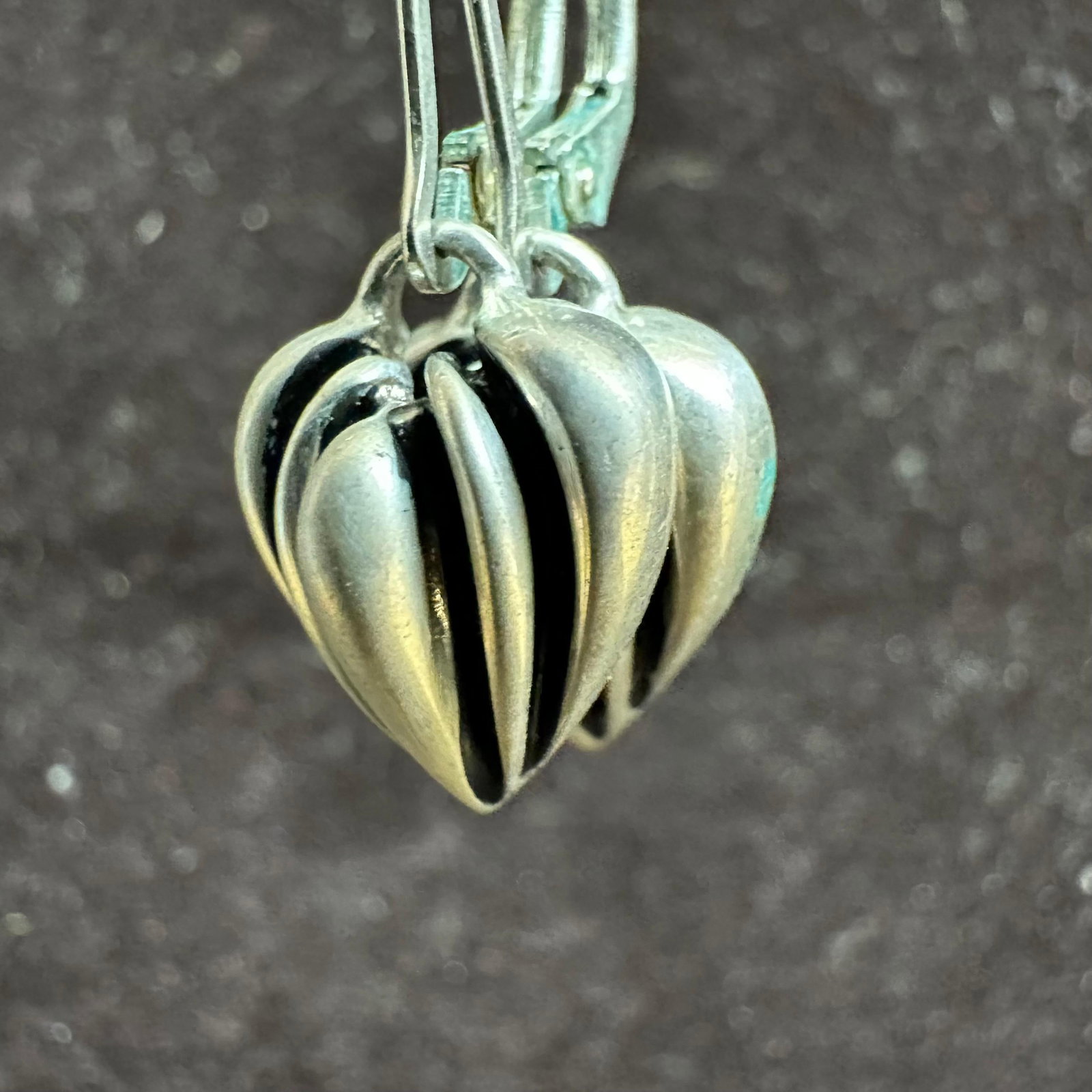 Heart Shaped Sterling Silver Black Enamel ESPO Signed Earrings: This item is in good pre-owned, previously used/displayed condition with noticeable light wear and surface scratches. Please reference all photos for full details. This piece of jewelry has been