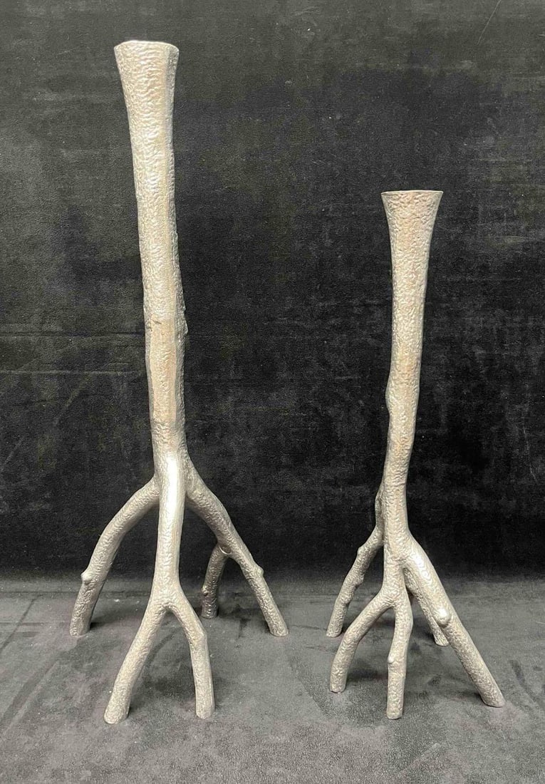 Michael Aram Enchanted Forest Candleholders: This lot contains Michael Aram Enchanted Forest Candle holders The approx. weight and dimensions are listed below. The candle holders are in good pre owned condition with no noticeable flaws. Please r