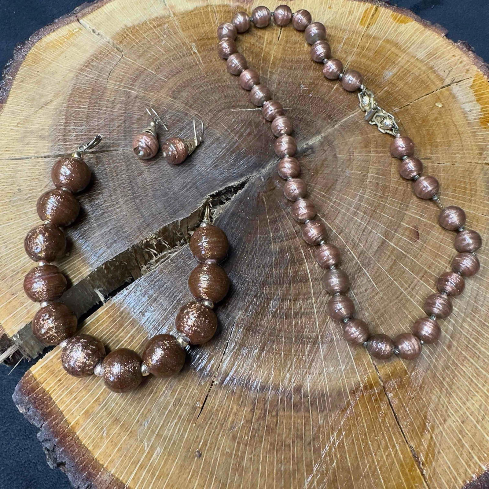 Murano Venetian Lamp Work Glass Brown Round Bead Beaded Necklace Bracelet Earrings Set A19: Murano Venetian Lamp Work Glass Brown Round Bead Beaded Necklace Bracelet Earrings Set A19. Necklace, bracelet, and earrings with brown colored glass beads with beautiful designs on each. The jewelry