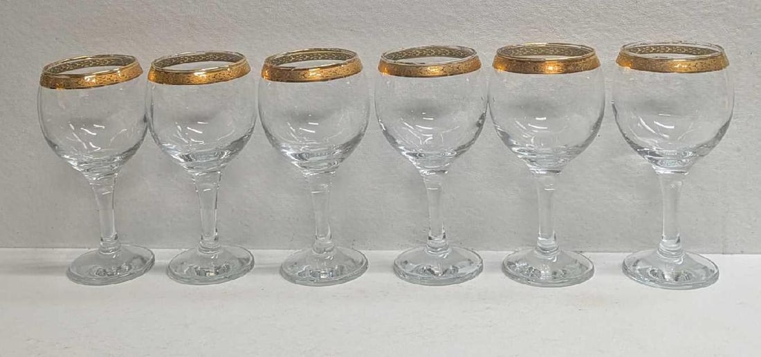 6 Gold Rimmed Glass Goblets With Renaissance Pattern - 2