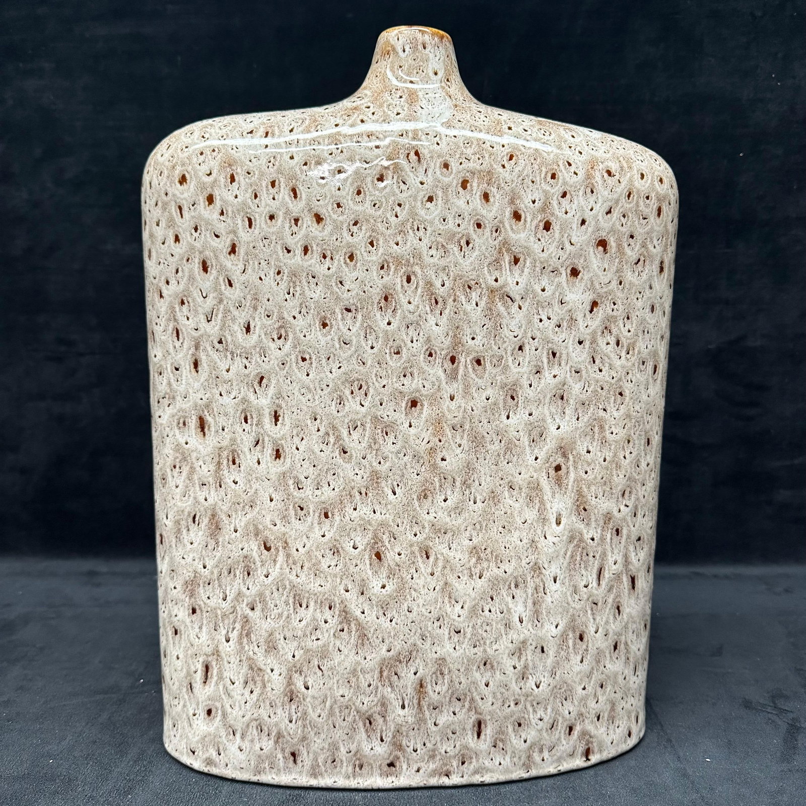 Mid Century Modern Textured Pattern Studio Pottery Vase Truman Maysapple Style White: Unmarked, no hallmark. The vase shows minor surface wear consistent with age. The item is in pre-owned, previously displayed condition with light wear and surface scratches. Please see all photos for