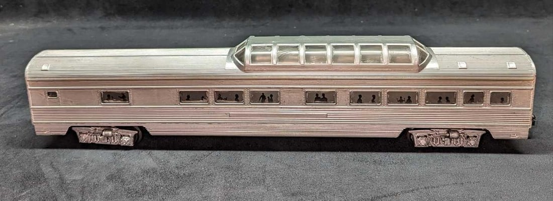 Williams Southern Dome Passenger Car: Williams Southern Dome Passenger Car. This is approximately 19" x 2 1/2" x 4" and it weighs 1.58lb. It appears the passenger car had been repainted, and some of the paint is on the 'dome window' and p