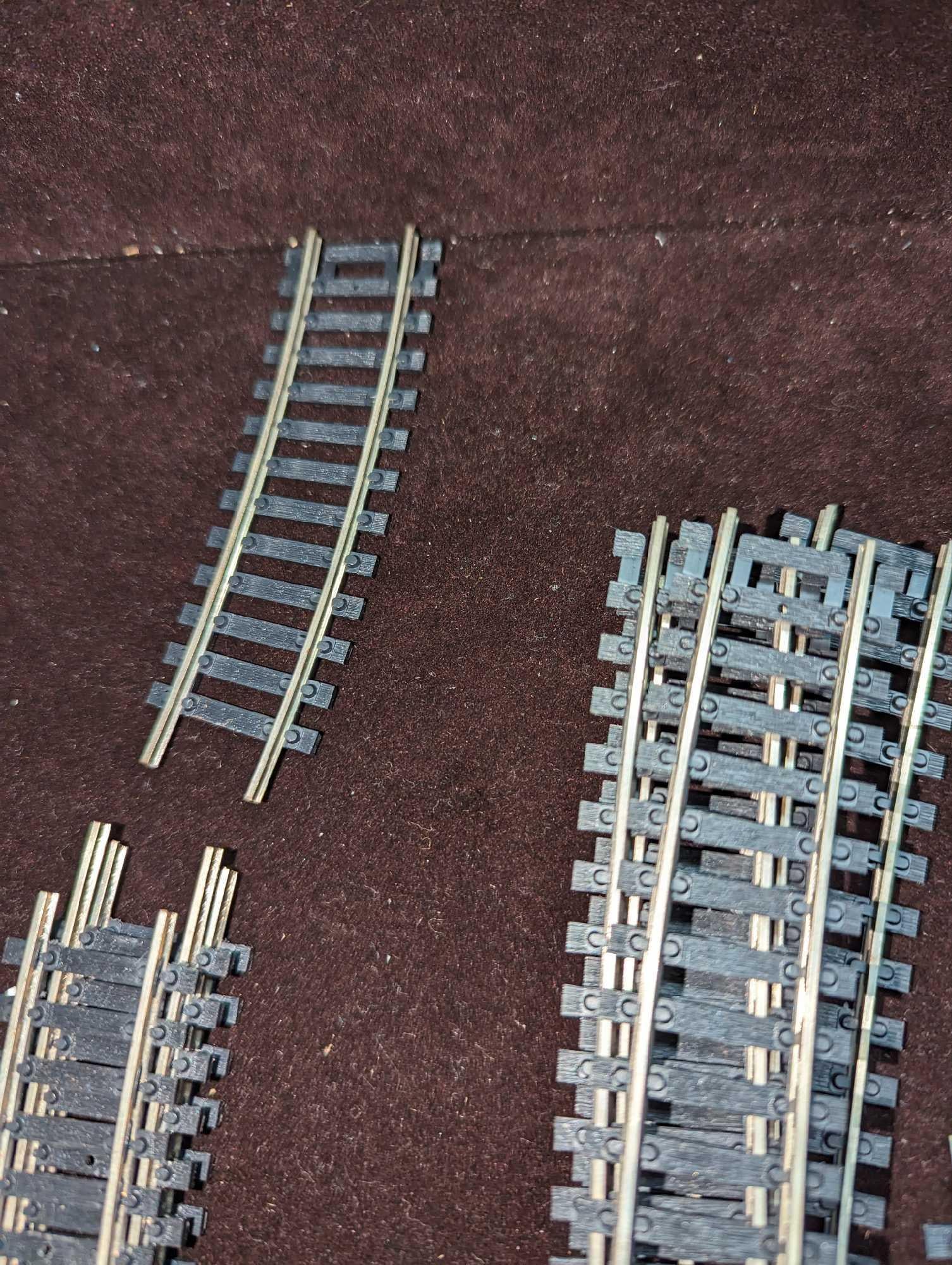 Assorted Atlas Model Train Tracks - 4