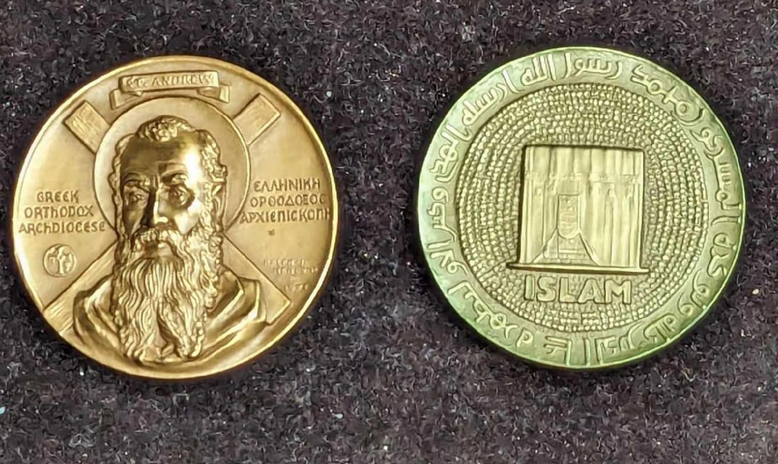 Vintage Ralph Menconi Greek Orthodox & Islam Bronze Medals: Vintage Ralph Menconi Greek Orthodox & Islam Bronze Medals. Part of the "Great Religions Of The World" series. Each coin is approx 1 3/4" x 1 3/4" x 1/8". The total weight is 0.23lb. By the Metallic A
