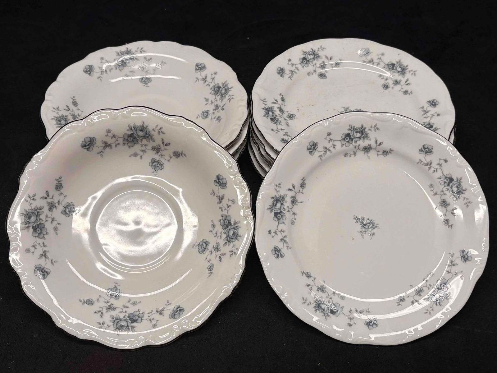 10pc Vintage Johann Haviland Blue Garland Footed Saucer and Bread Butter Plate Set: The porcelain Saucer and Bread/Butter plate set features small blue Garland patterns that was commonly produced during the mid-1970s to early 1990s in Bavaria, Germany. The set is in good conditions