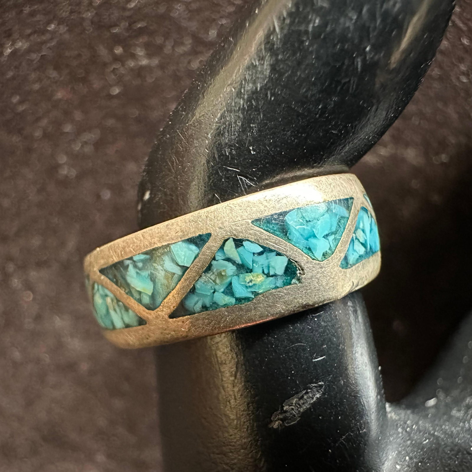 Turquoise Composite Stone Pieces Inlay Silver Ring: This item is in good pre-owned, previously used/displayed condition with noticeable light wear and surface scratches. Please reference all photos for full details. This piece of jewelry has been teste