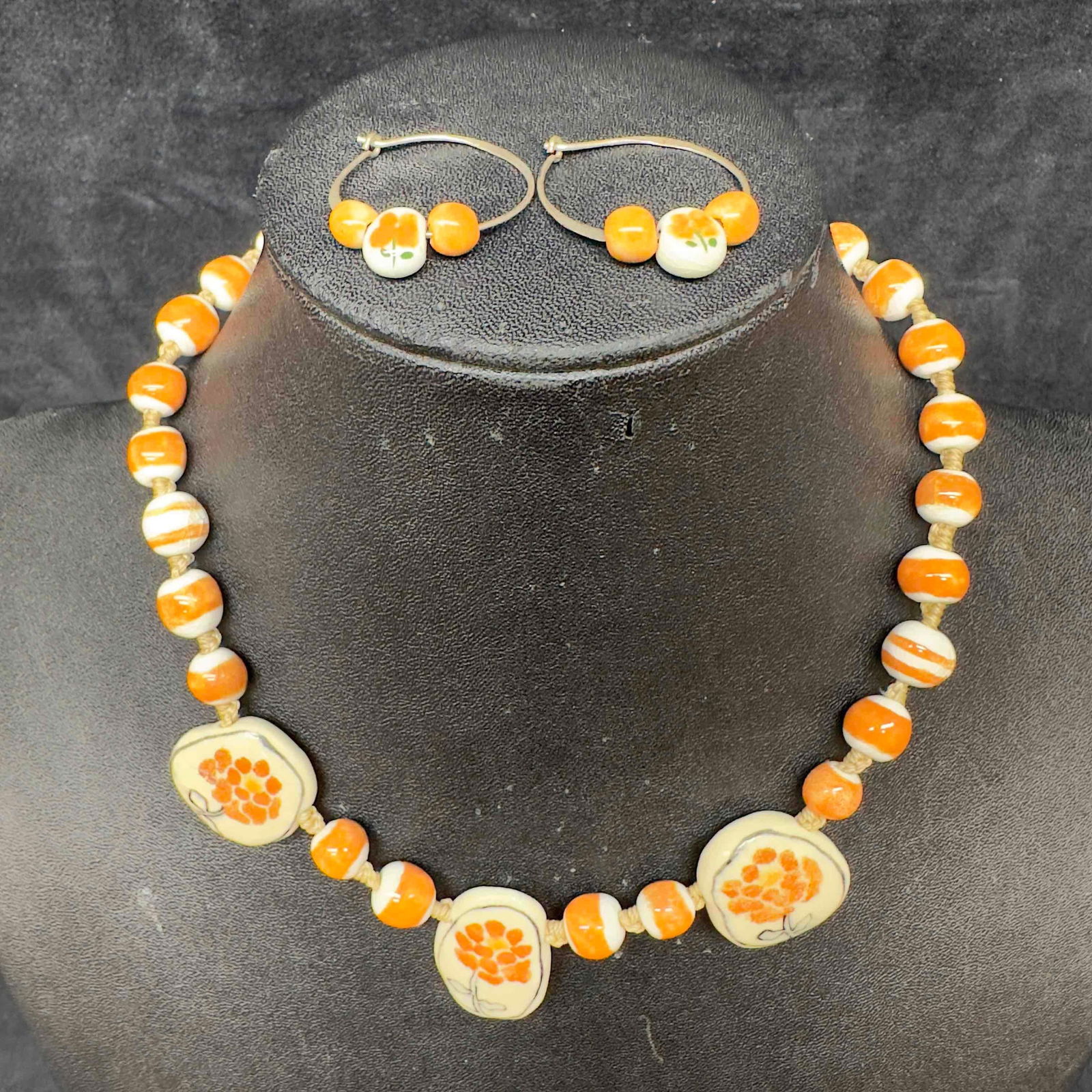 Porcelain Brown Flower Hand Painted Beaded Necklace and Earrings Set Signed B: Porcelain Brown Flower Hand Painted Beaded Necklace and Earrings Set Signed B. Necklace and earrings with brown colored porcelain beads with beautiful hand painted designs on each. The necklace and ea