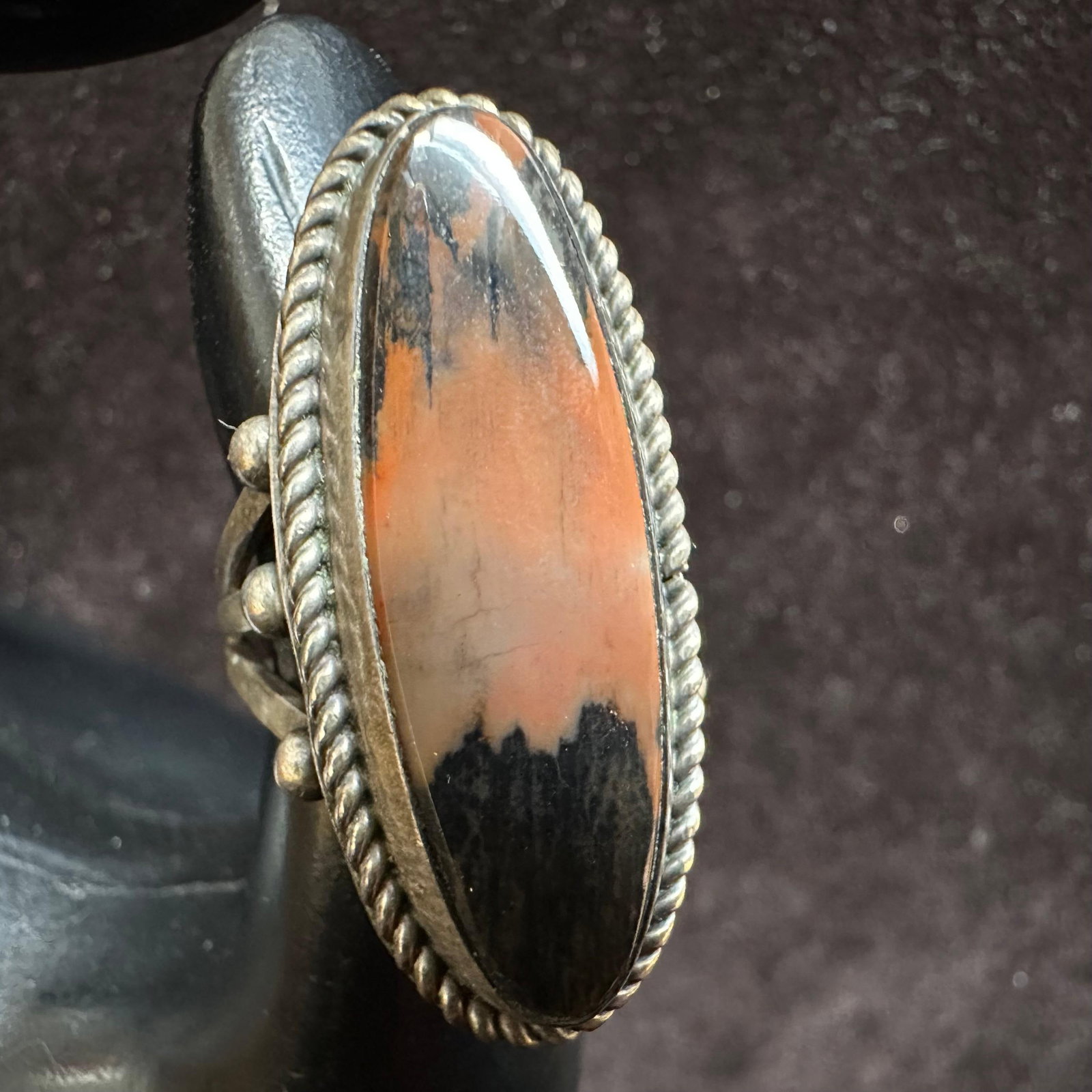 Petrified Wood Agate Silver Ring O60: This item is in good pre-owned, previously used/displayed condition with noticeable light wear and surface scratches. Please reference all photos for full details. This piece of jewelry has been teste