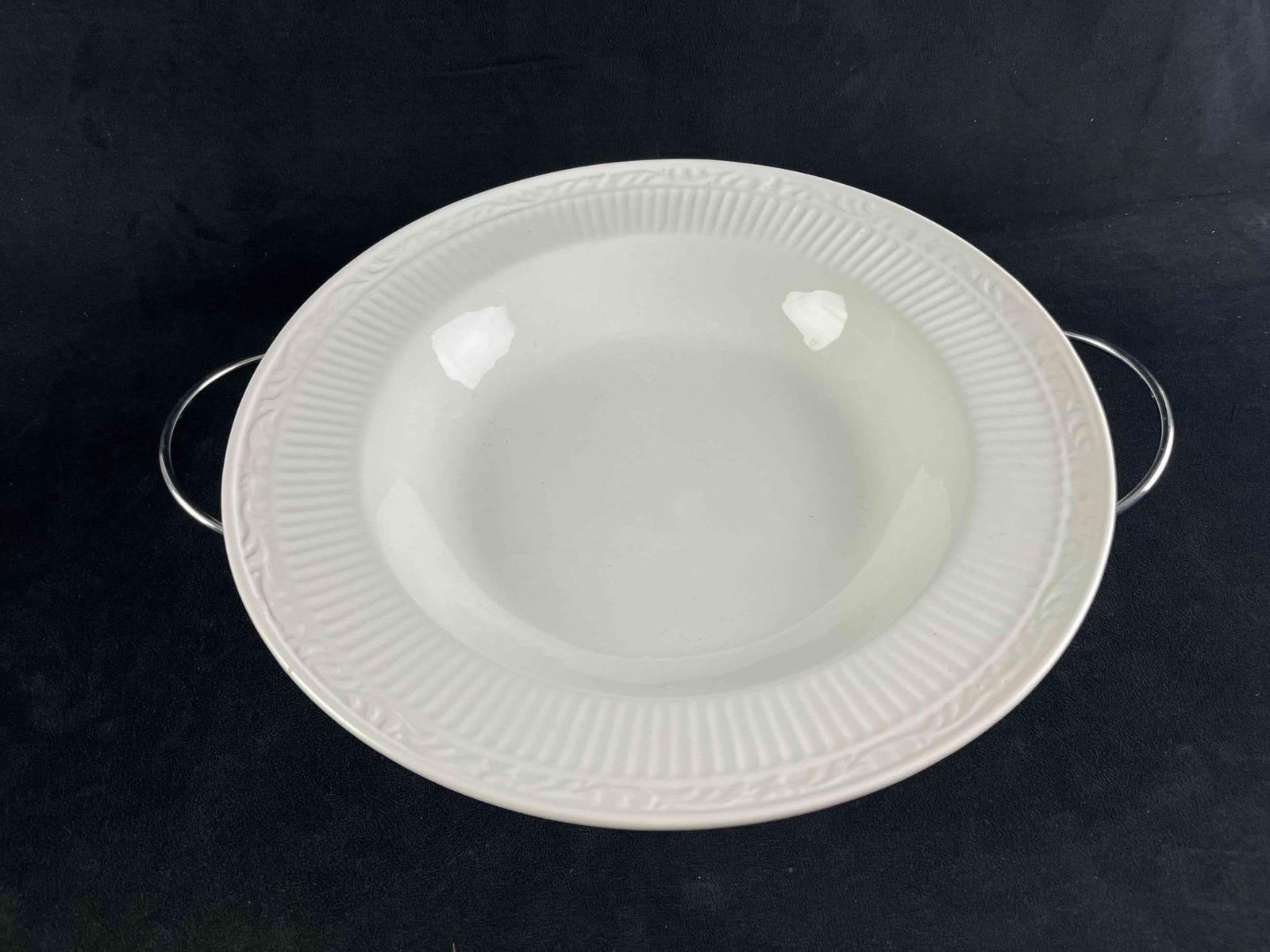 Large Ceramic Bowl with Serving Stand - 3