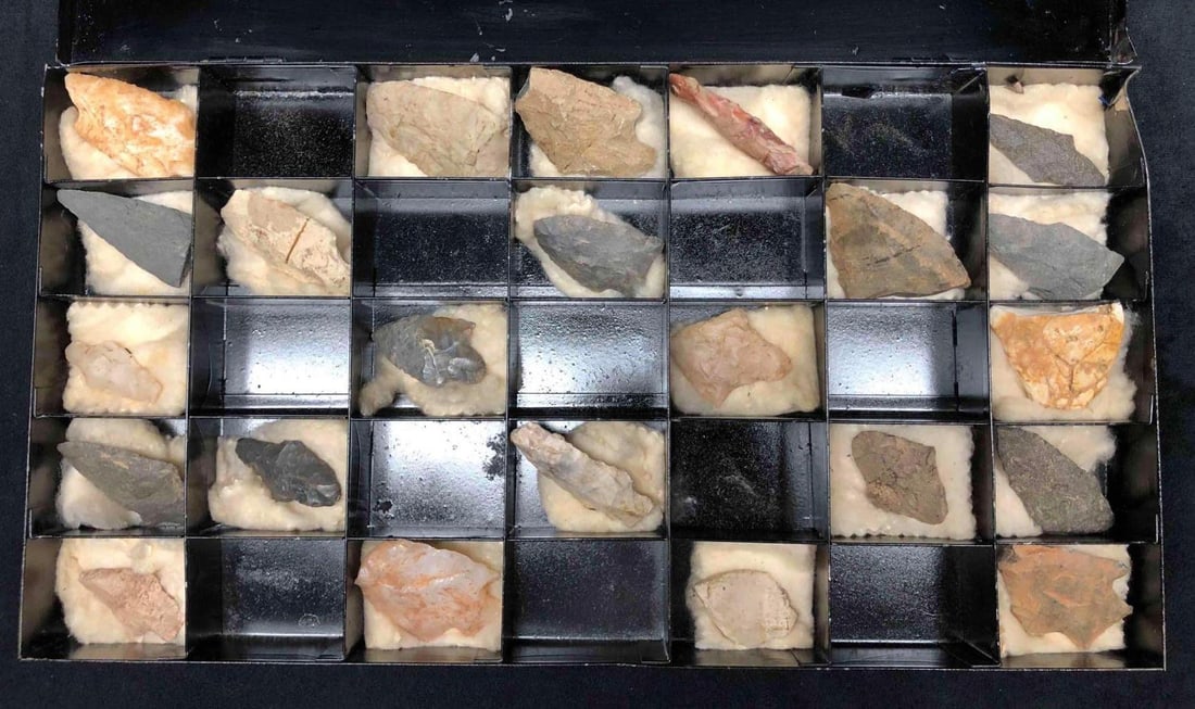 23 Native American Arrow Heads - 6