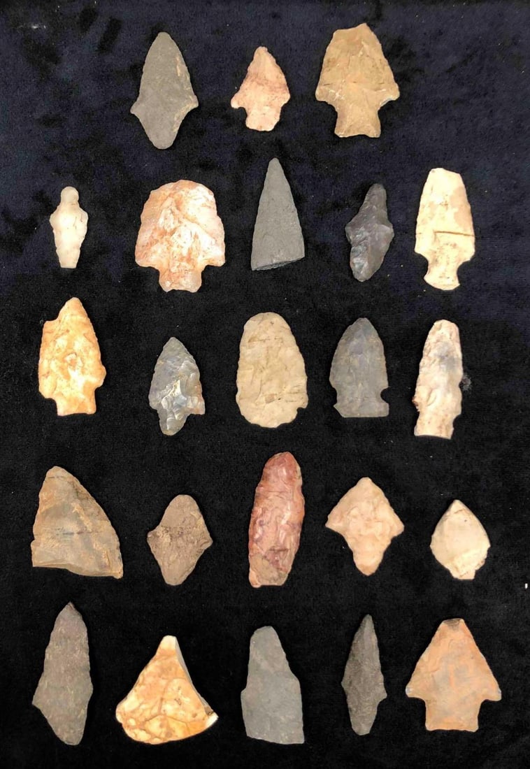 23 Native American Arrow Heads - 7