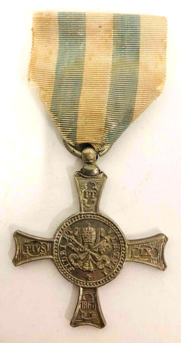 Cross Of Mentana (Crois de Mentana) 1867 Medal (1 of 6)