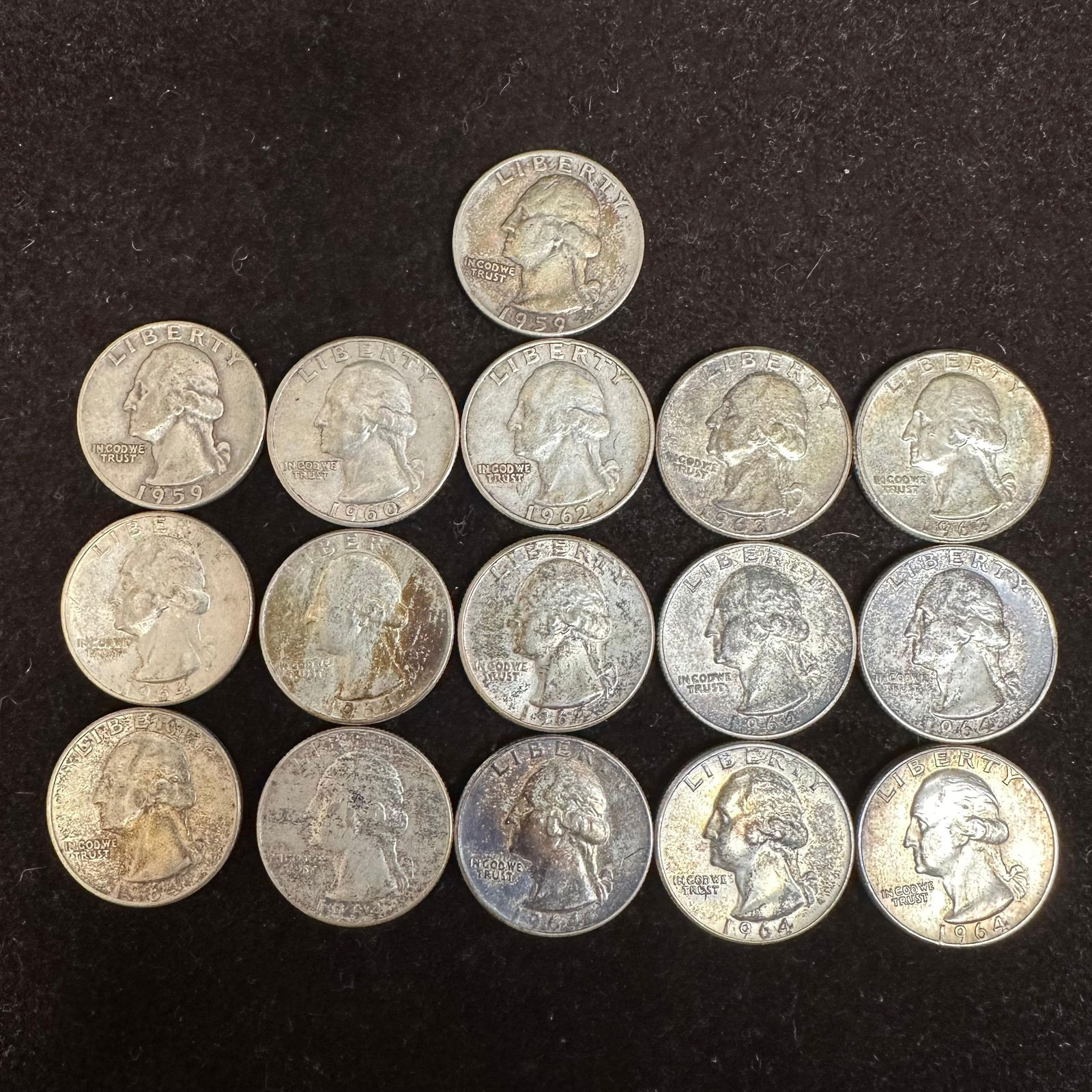 16 Sixteen .900 Silver Washington Quarters K99: These coins have been tested and researched to the best of our ability before listing. Please view the photos, as they are a part of the condition. DETAILS: Metal - .900 Silver Tested - Yes Size - 24